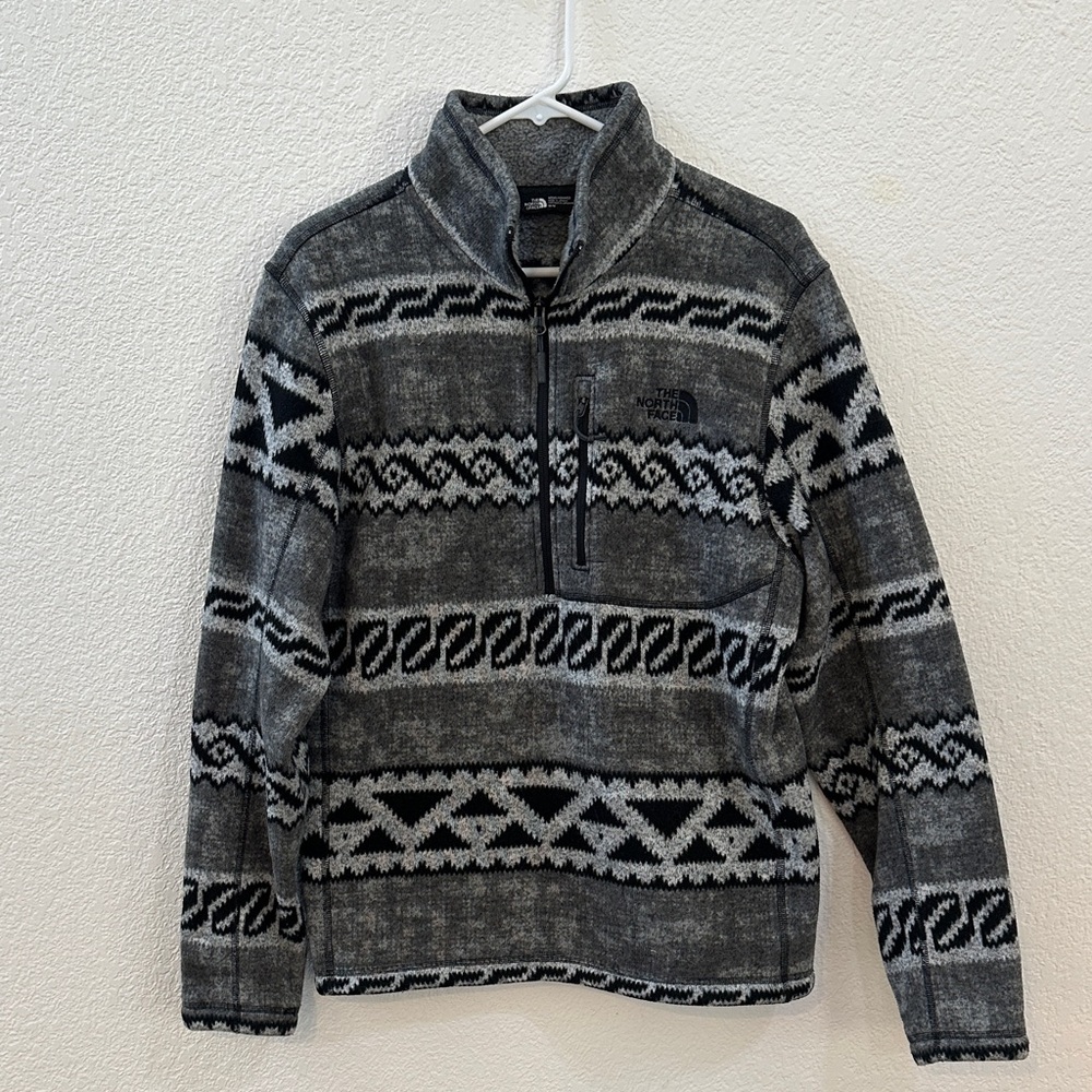 The North Face Men's Black and Gray Zip Up Sweater